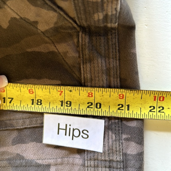 Athleta Farallon Short sz6 - Picture 12 of 16